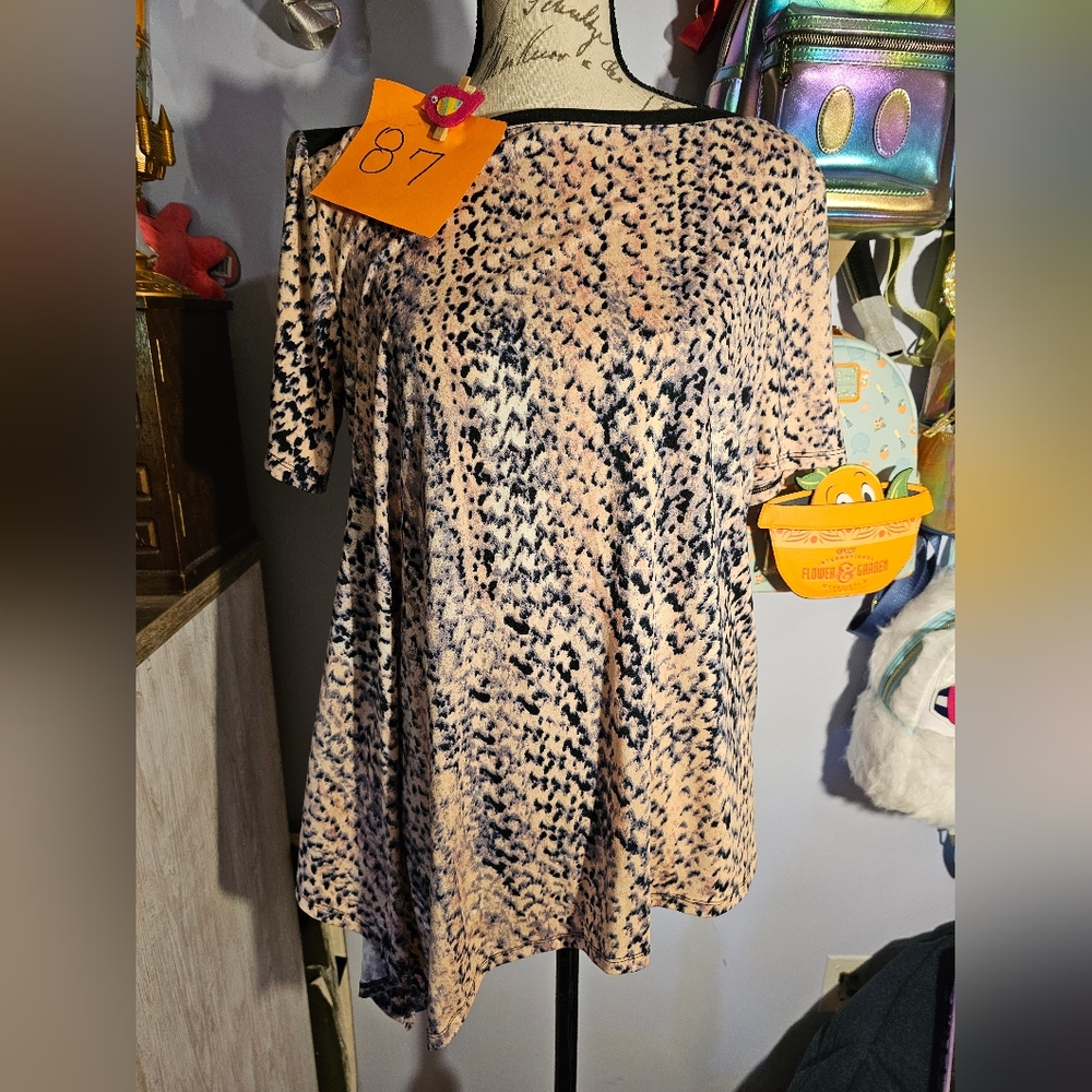 Doublju Blouse Size Large Pink And Black Animal Print Asymmetrical